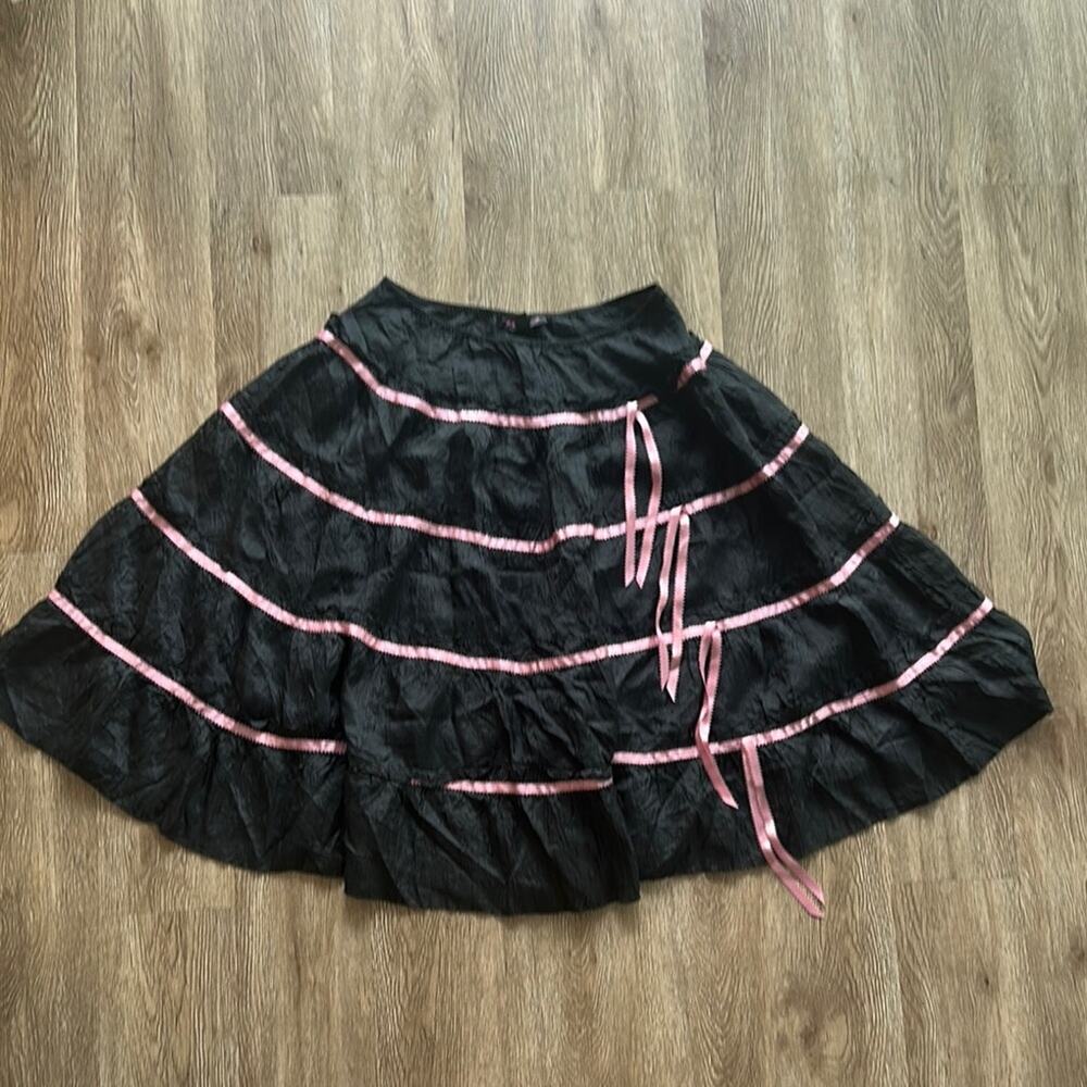 Betsey Johnson Tiered‎ Skirt Black & Pink Size Small